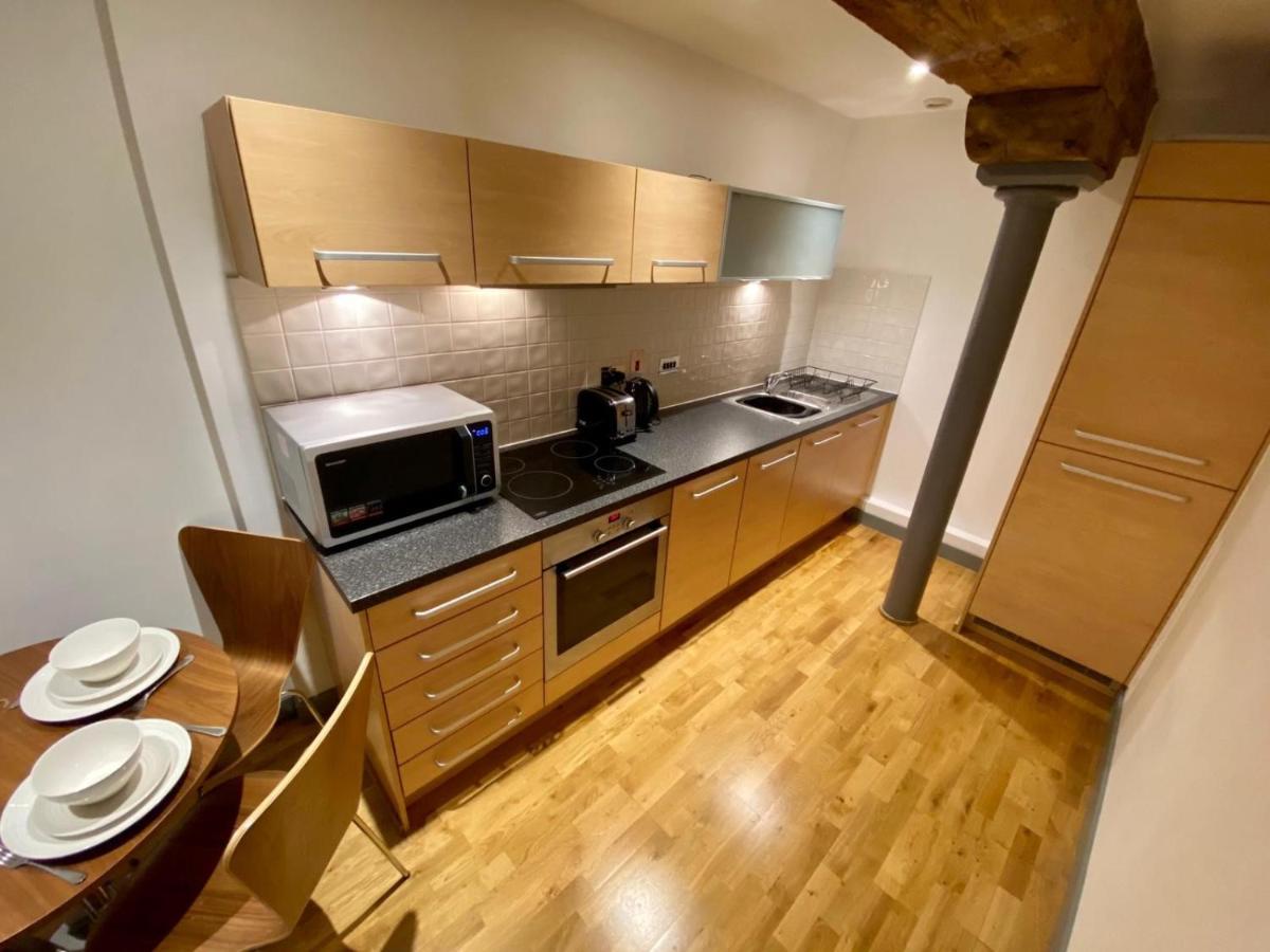 Stewart Docks Apartment Глостер Экстерьер фото