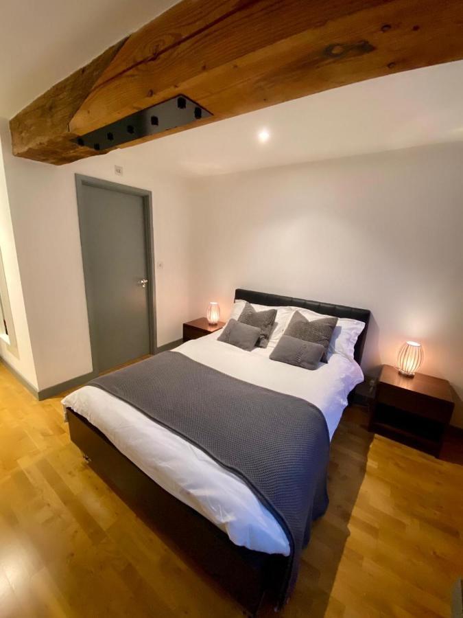 Stewart Docks Apartment Глостер Экстерьер фото